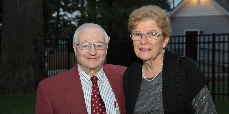 Hank Vosswinkel ’58 and his wife, Peggy.